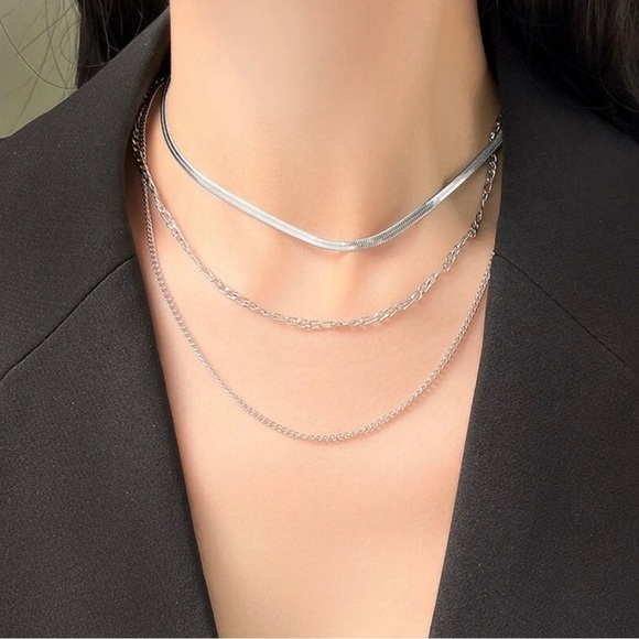 18K White Gold (Rhodium) Plated Layered Necklace With Adjustable Sizing - Picture 1 of 3